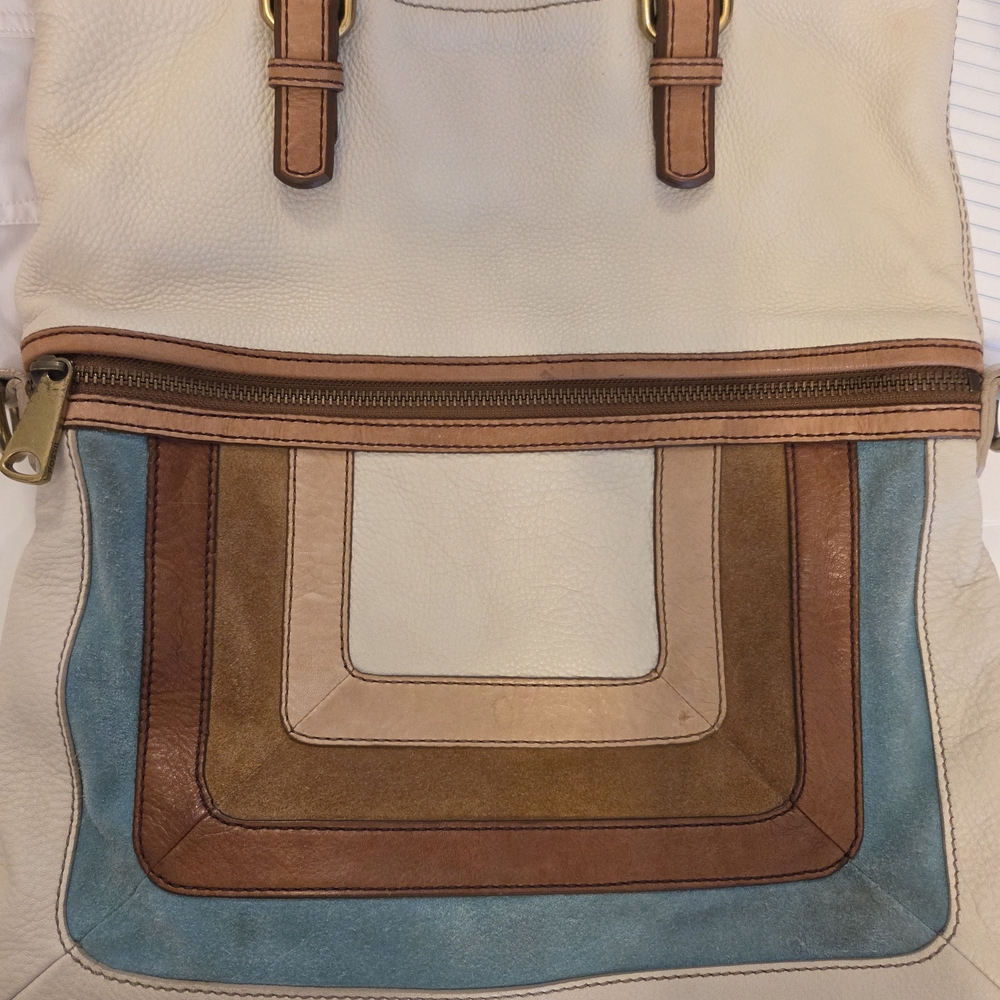 Fossil Explorer Ivory Zippered Leather Bag With Crossbody Strap